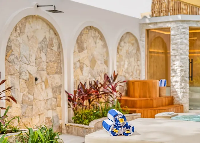 Nord New 7 Bdr Jacuzzi Sauna Ice Bath Villa Seminyak (Bali)