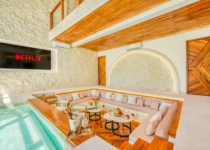 Nord New 7 Bdr Jacuzzi Sauna Ice Bath Villa Seminyak (Bali)